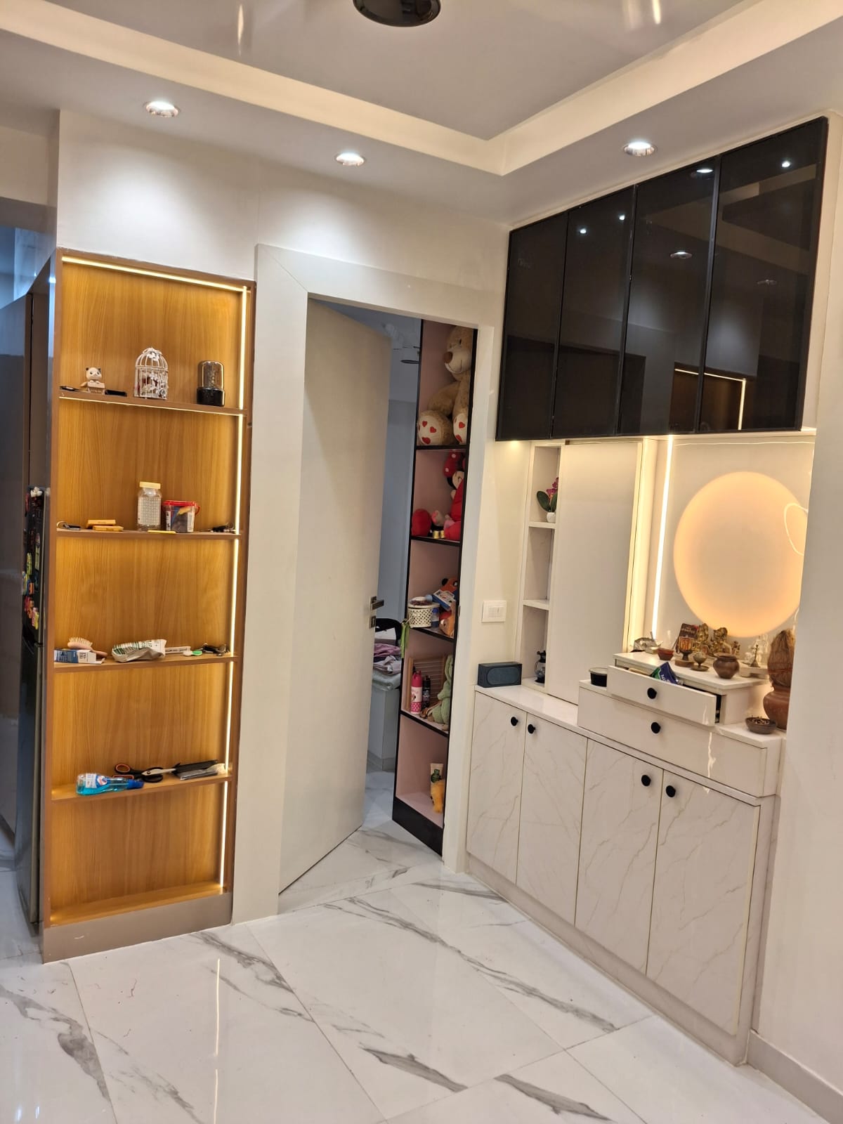 2 BHK + Study Room Apartment For Rent in JM Florence