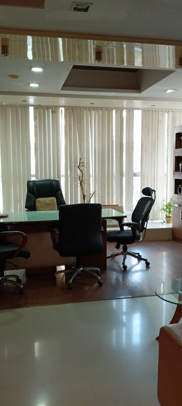 Office Space For Rent in Dilkap Chambers, Andheri West