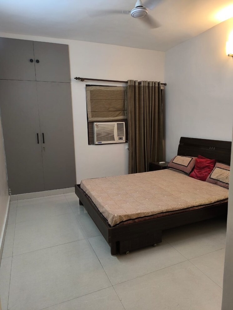 Room, vasant kunj 2 Bedroom 678 Sq.Ft. Builder Floor In Vasant Kunj Delhi 9476758
