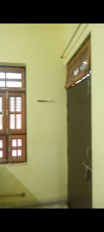 Furnished Amenities in 2 BHK Independent House at Jankipuram Vistar – for Sale