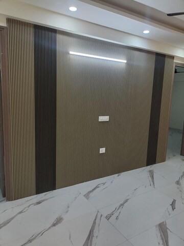 Room in 2 BHK Apartment at Samridhi Grand Avenue, Tech Zone 4 Greater Noida – for Rent