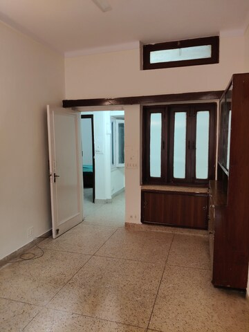 2 BHK Builder Floor For Rent in Bhogal