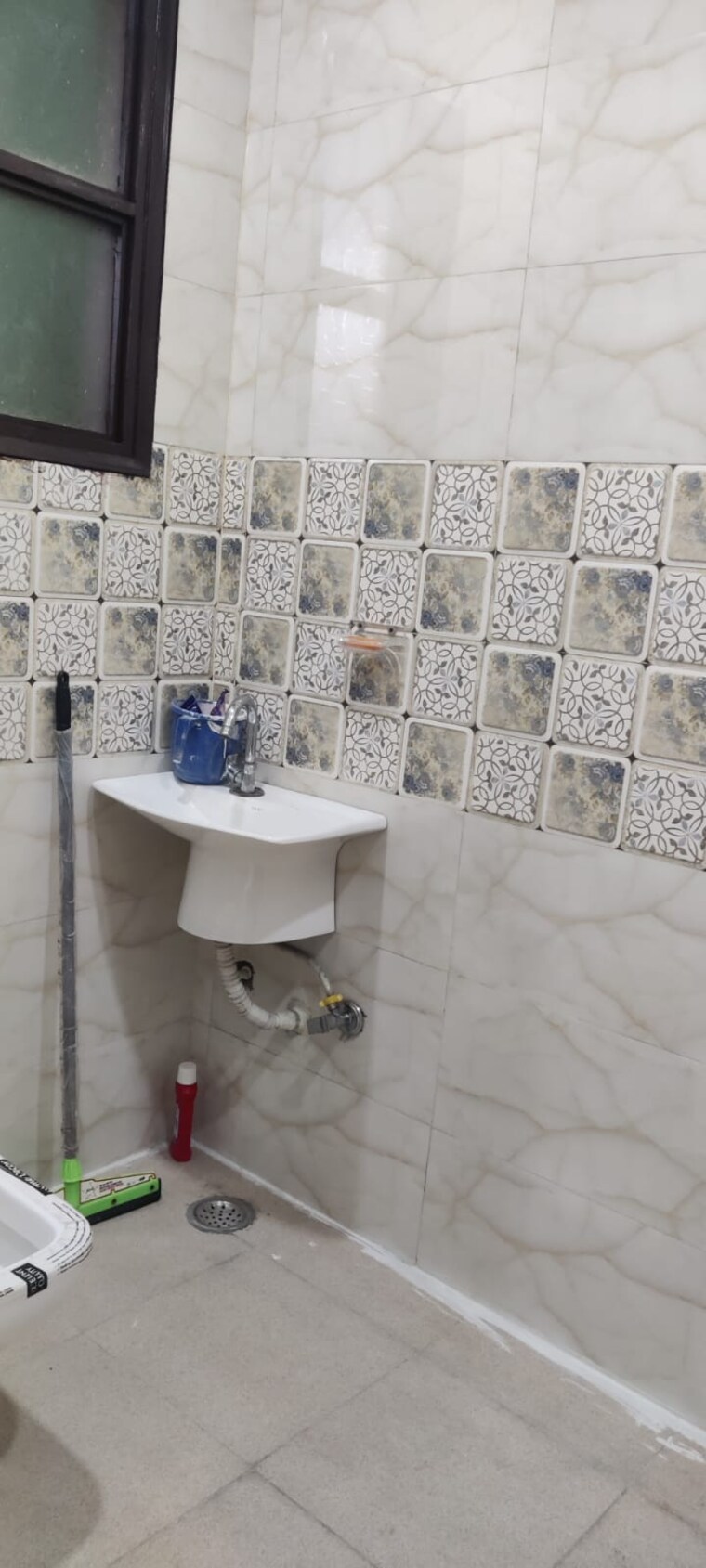 Bathroom, byculla 3.5 Bedroom 1650 Sq.Ft. Apartment In Byculla Mumbai 9476852