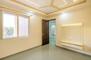 Room in 2.5 BHK Apartment at Incor Carmel Heights, Whitefield – for Rent