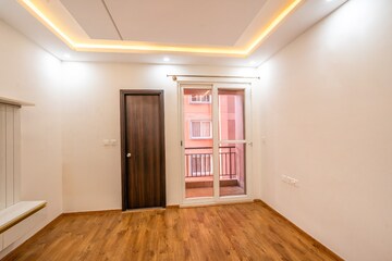 Room in 2.5 BHK Apartment at Incor Carmel Heights, Whitefield – for Rent