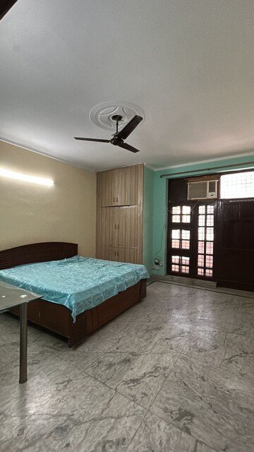 3 BHK Builder Floor For Rent in Sector 23