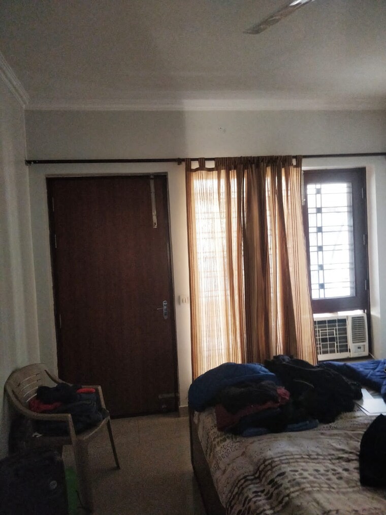 Living Room, sector 23 3 Bedroom 2475 Sq.Ft. Builder Floor In Sector 23 Gurgaon 9477103