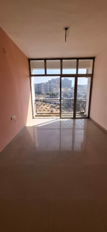 Room in 3 BHK Apartment at Chandkheda – for Rent