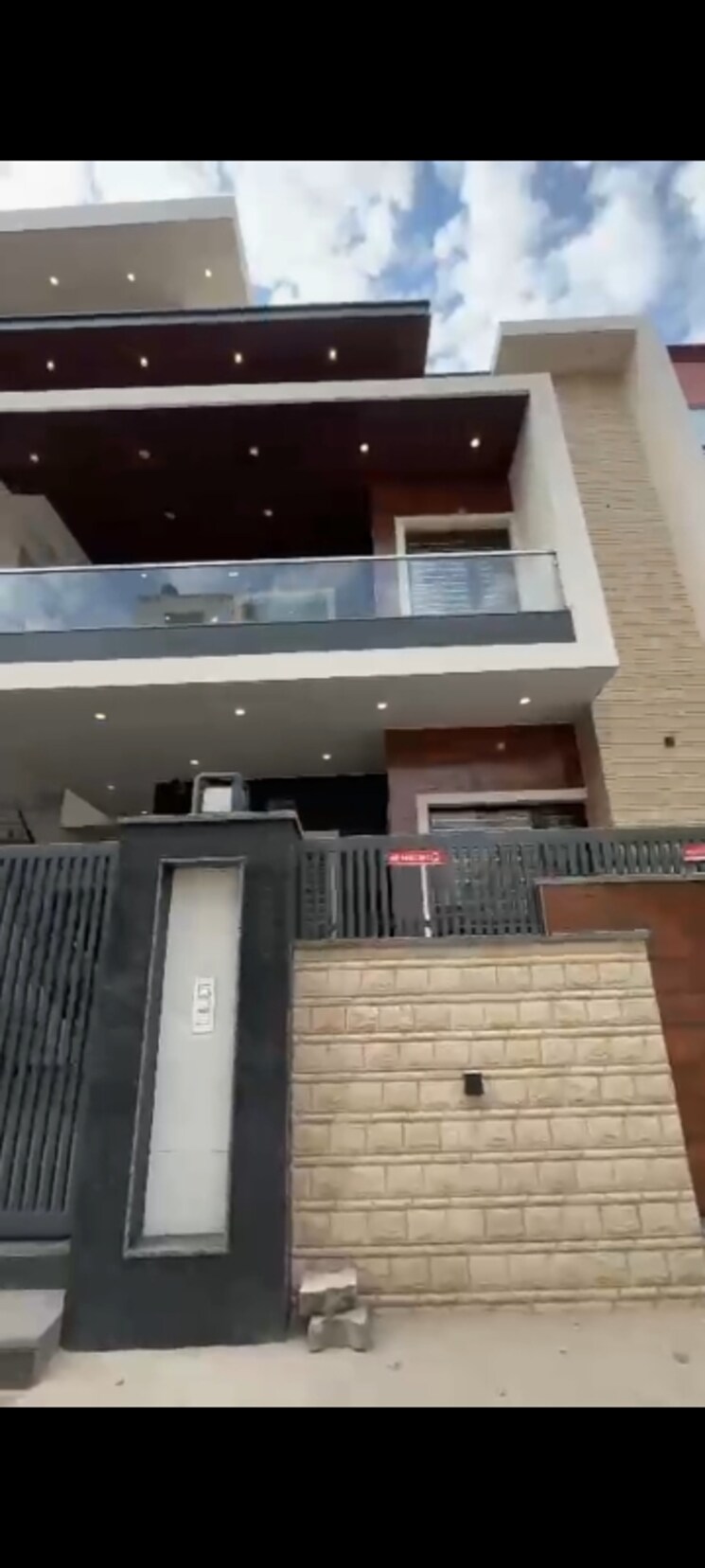 Kitchen, lohgarh 6 Bedroom 200 Sq.Yd. Independent House In Lohgarh Zirakpur 9477139