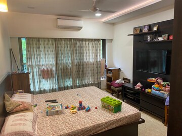 Bedroom in 3 BHK Apartment at K Raheja Vistas, Powai – for Rent