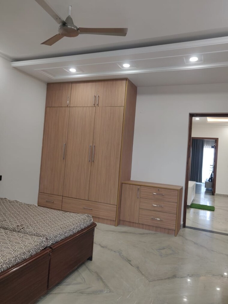 Room, sector 89 3 Bedroom 1800 Sq.Ft. Builder Floor In Sector 89 Mohali 9477200