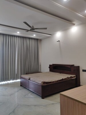 Bedroom in 3 BHK Builder Floor at Sector 89 – for Rent