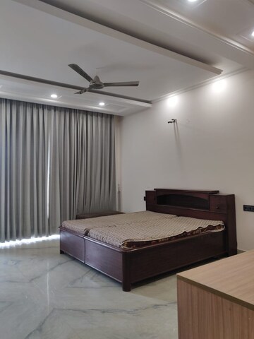 Bedroom in 3 BHK Builder Floor at Sector 89 – for Rent