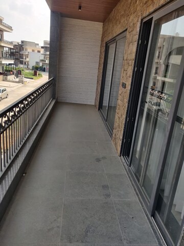 Balcony in 3 BHK Builder Floor at Sector 89 – for Rent