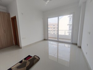 Room in 5 BHK Apartment at SS Linden, Sector 84 – for Rent