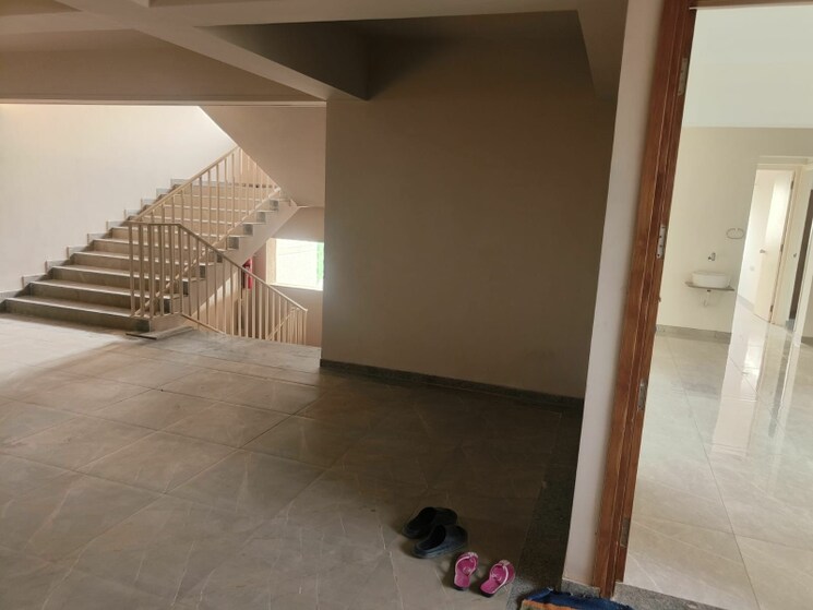 undefined, sg highway 3 Bedroom 1755 Sq.Ft. Apartment In Sg Highway Ahmedabad 9477401