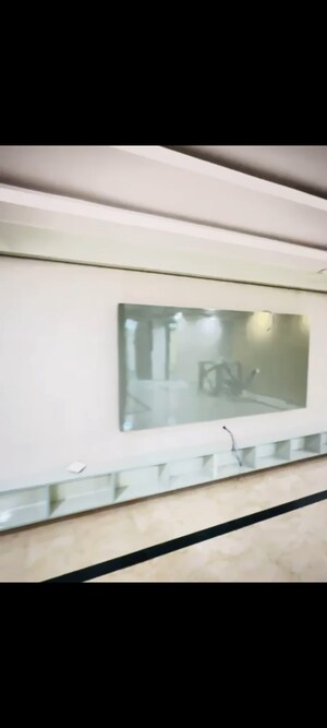  3.5 BHK Apartment at Gomti Nagar – for Rent