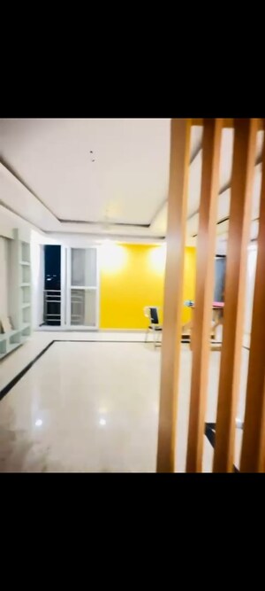  3.5 BHK Apartment at Gomti Nagar – for Rent