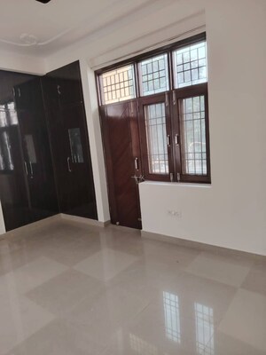 1 BHK Builder Floor For Rent in Chattarpur