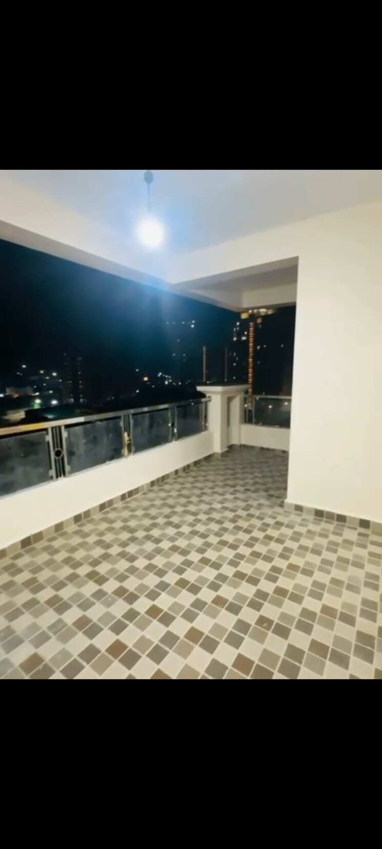 Kitchen, mi-rustle-court 3.5 Bedroom 2350 Sq.Ft. Apartment In Gomti Nagar Lucknow 9477491