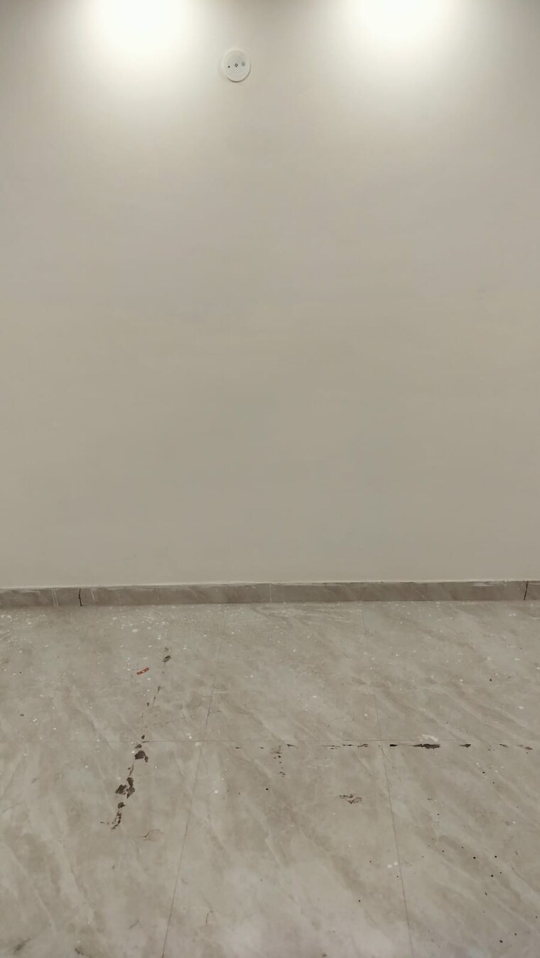 Room, ignou road 1 Bedroom 455 Sq.Ft. Builder Floor In Ignou Road Delhi 9477497