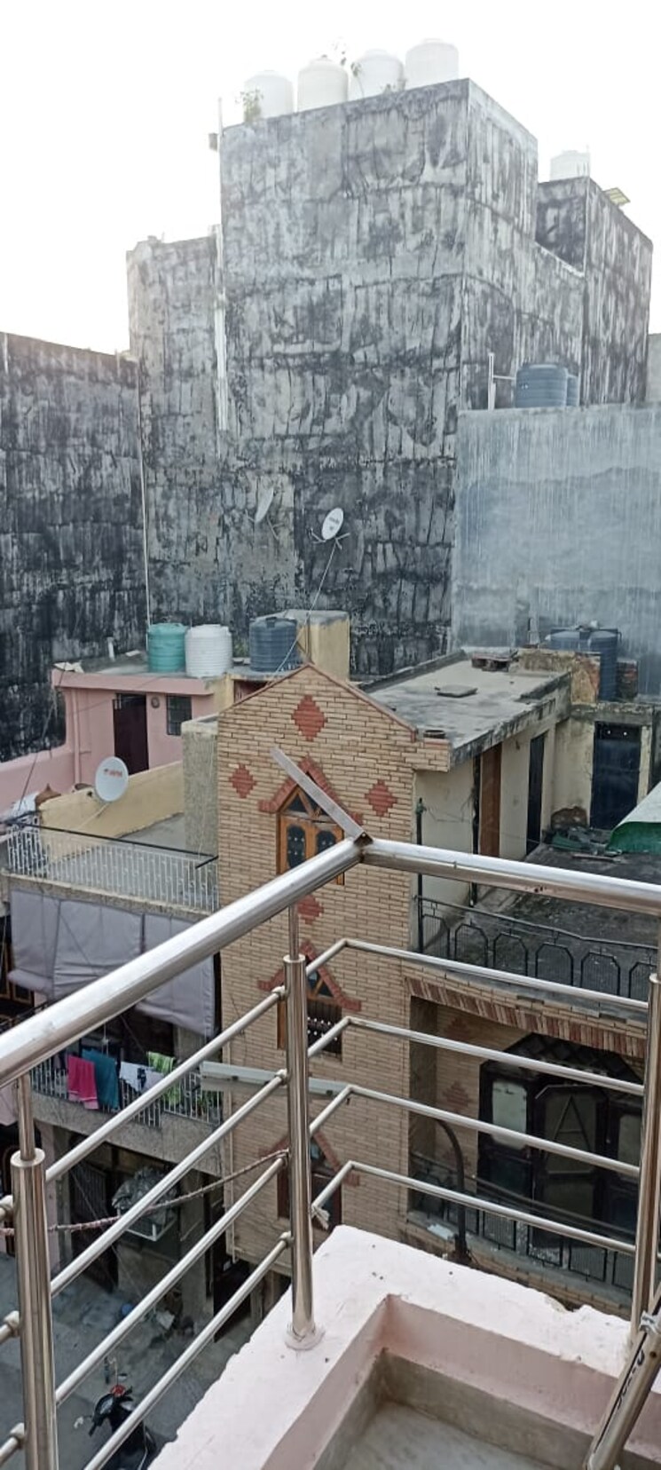 Balcony, rohini 2 Bedroom 800 Sq.Ft. Builder Floor In Rohini Delhi 9477525