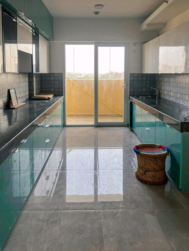 Kitchen, tulip-yellow 3 Bedroom 1704 Sq.Ft. Apartment In Sector 69 Gurgaon 9477539