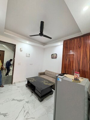 Team Area in 1 BHK Builder Floor at Saket – for Rent