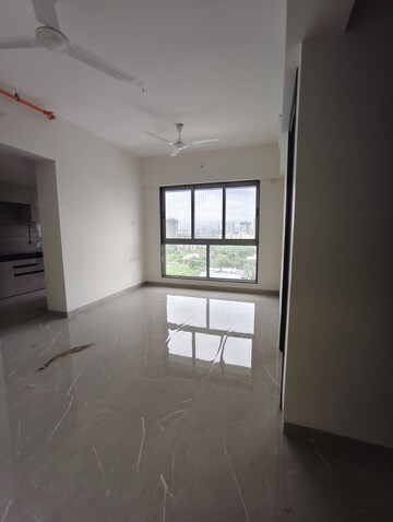 Room in 2 BHK Apartment at Veena Smart Homes, Kandivali West – for Sale