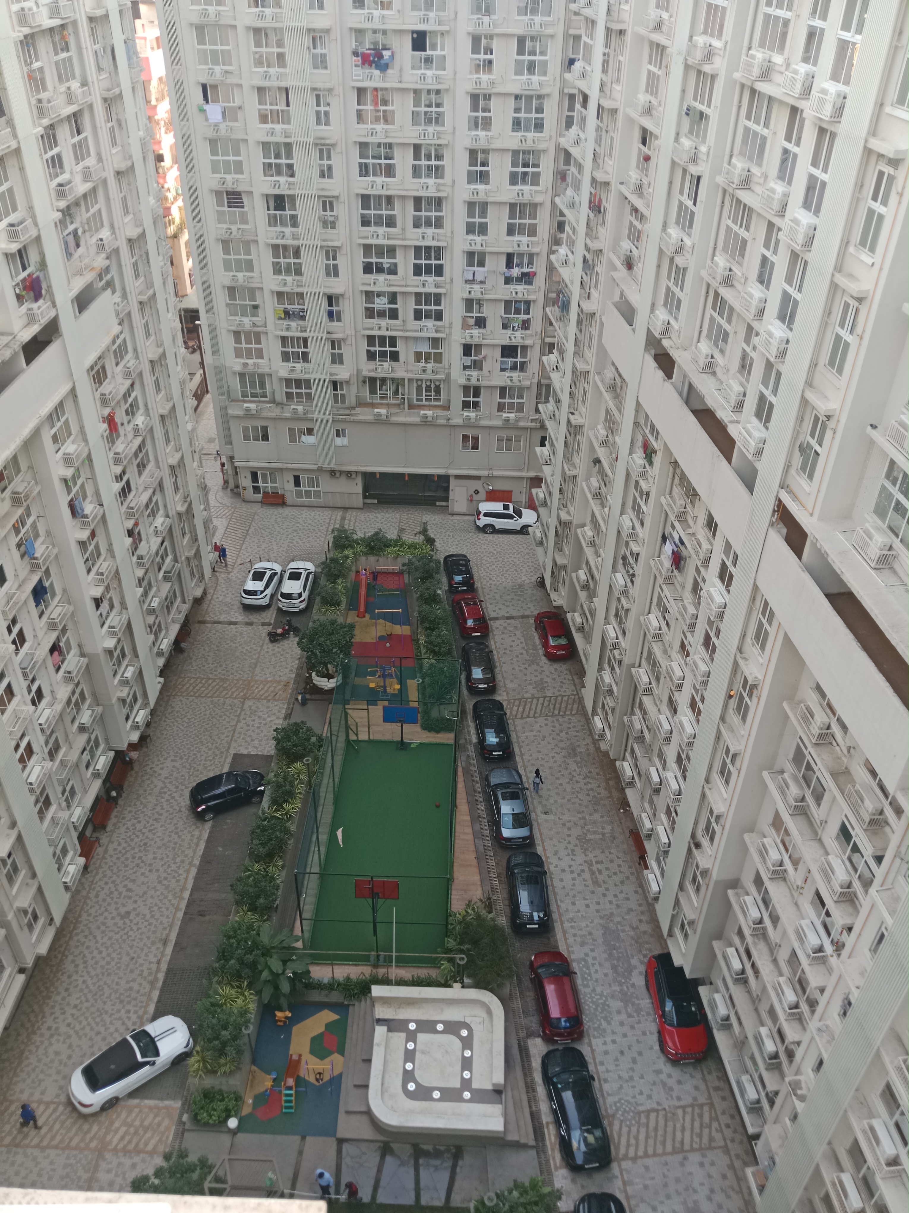 2 BHK Apartment For Rent in Platinum Life