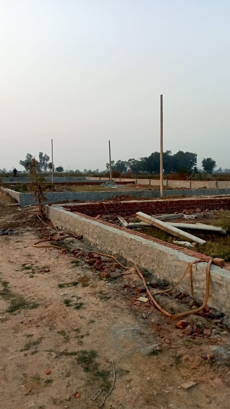 undefined, sector 17 yamuna expressway  150 Sq.Yd. Plot In Sector 17 Yamuna Expressway Greater Noida 9477555