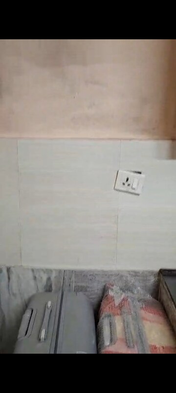 Room in 2 BHK Builder Floor at Prashant Vihar – for Rent