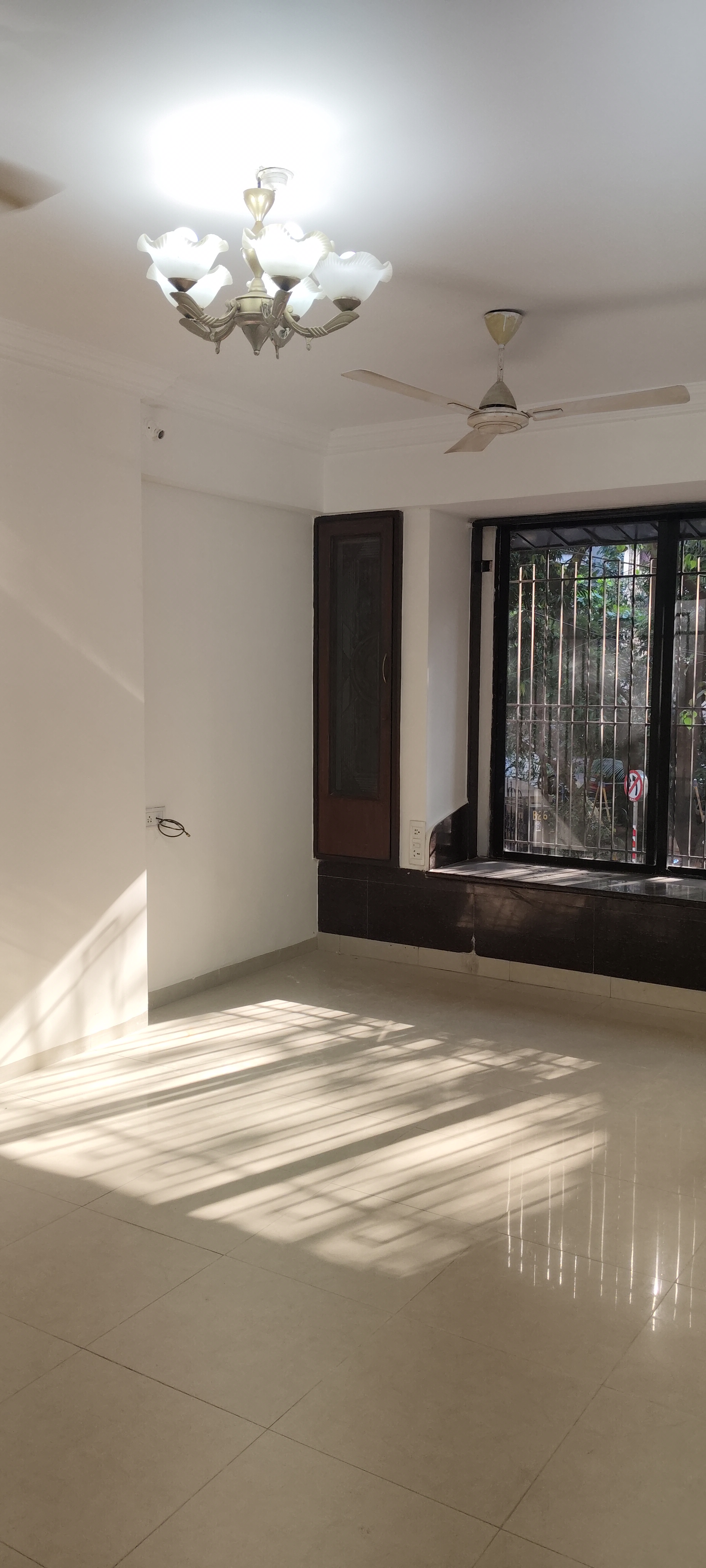 3 BHK 1100 Sq.Ft. Apartment in Ajmera Golden Rays