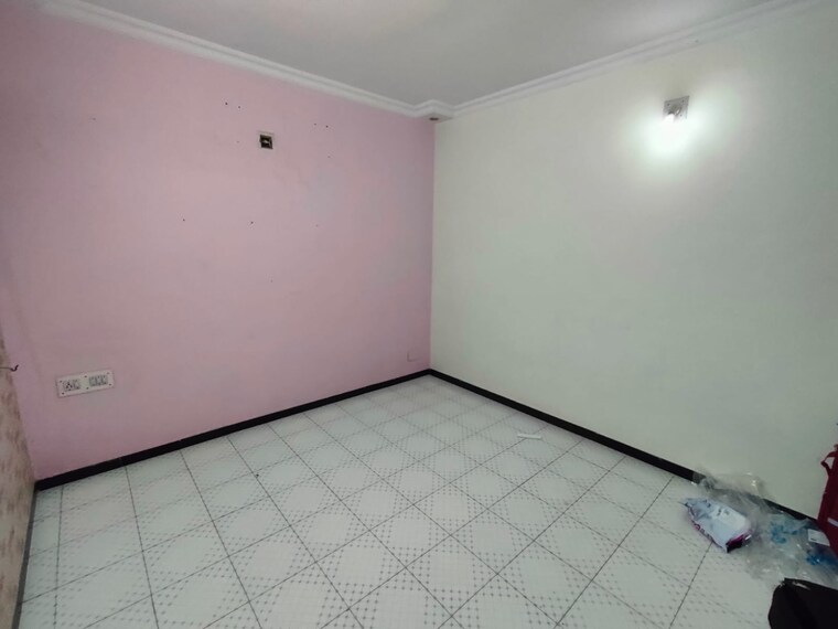 Room, thaltej 3 Bedroom 1700 Sq.Ft. Apartment In Thaltej Ahmedabad 9477642