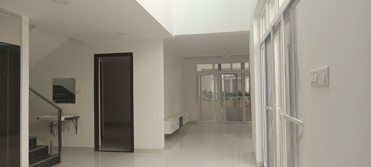 Room, radhey-sancia 4 Bedroom 3602 Sq.Ft. Villa In Tellapur Hyderabad 9477763