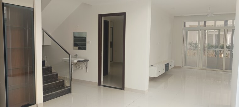 Room, radhey-sancia 4 Bedroom 3602 Sq.Ft. Villa In Tellapur Hyderabad 9477763