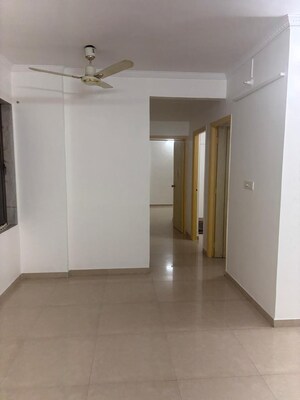 Room in 2 BHK Apartment at Neelkanth Greens, Manpada – for Rent