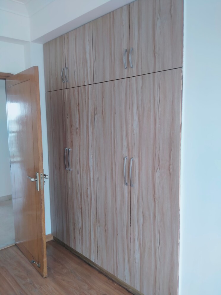 undefined, pioneer-park-phase-1 3 Bedroom 1700 Sq.Ft. Apartment In Sector 61 Gurgaon 9477693