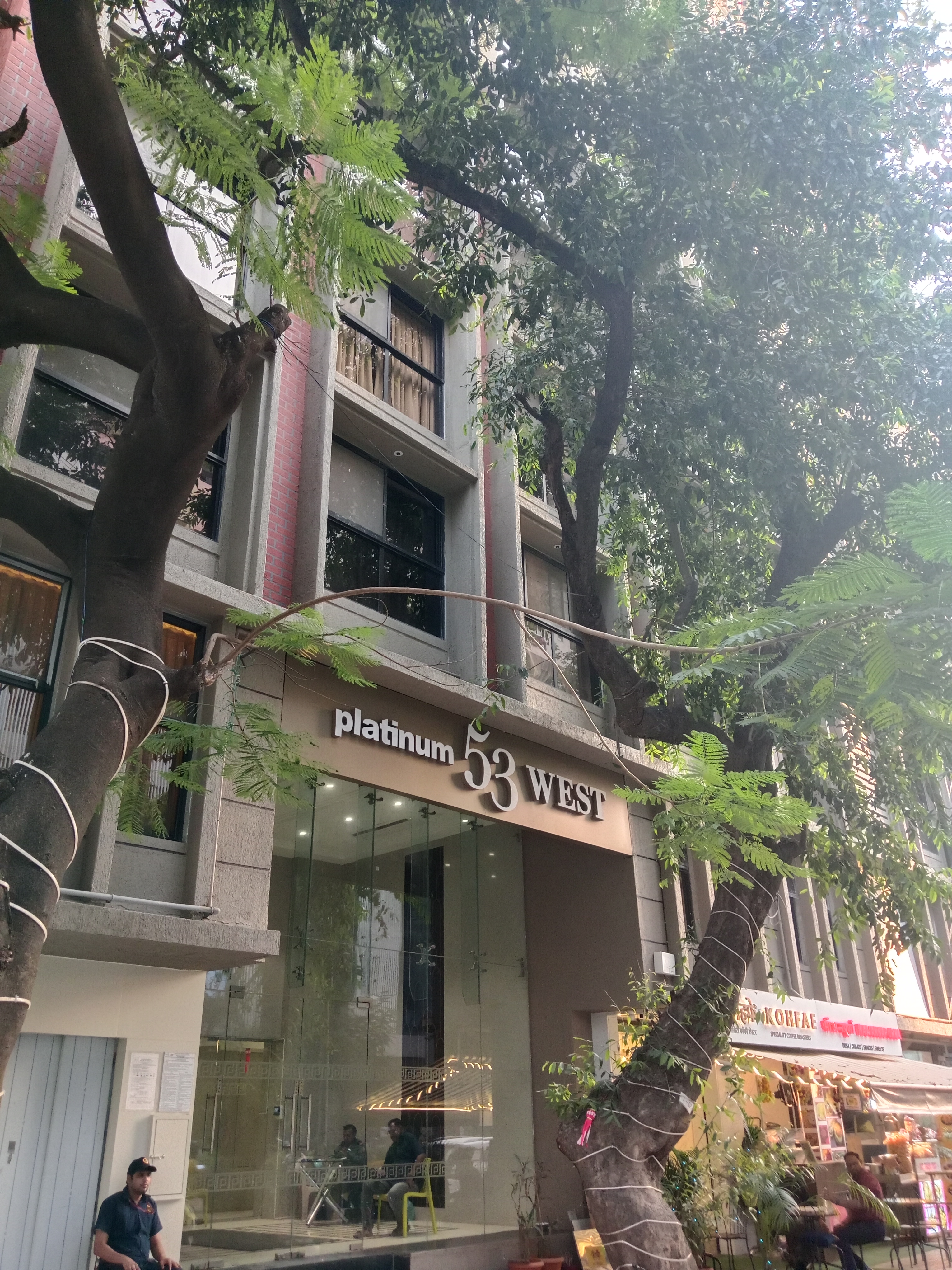 2 BHK Apartment For Rent in Platinum 53 West