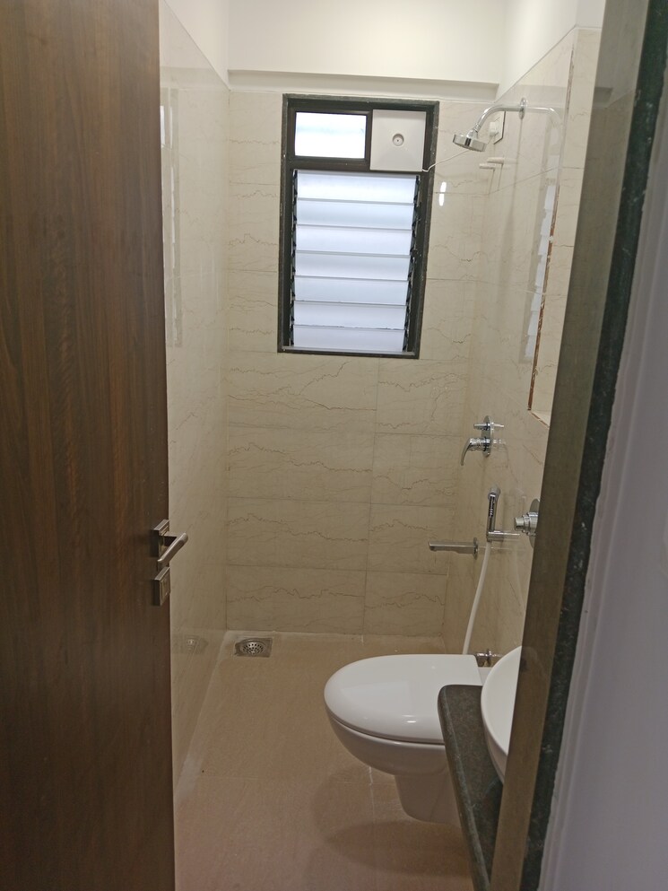 Bathroom, platinum-53-west 2 Bedroom 650 Sq.Ft. Apartment In Andheri West Mumbai 9477787