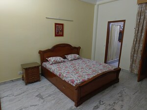 Bedroom in 3 BHK Builder Floor at Chittaranjan Park – for Rent