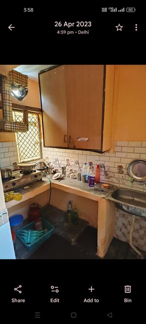 Kitchen in 1 RK Builder Floor at Shalimar Bagh – for Rent