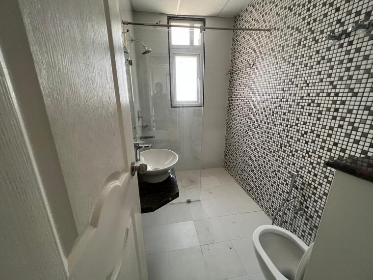 Bathroom, chandra-panorama 2 Bedroom 703 Sq.Ft. Apartment In Sushant Golf City Lucknow 9477918