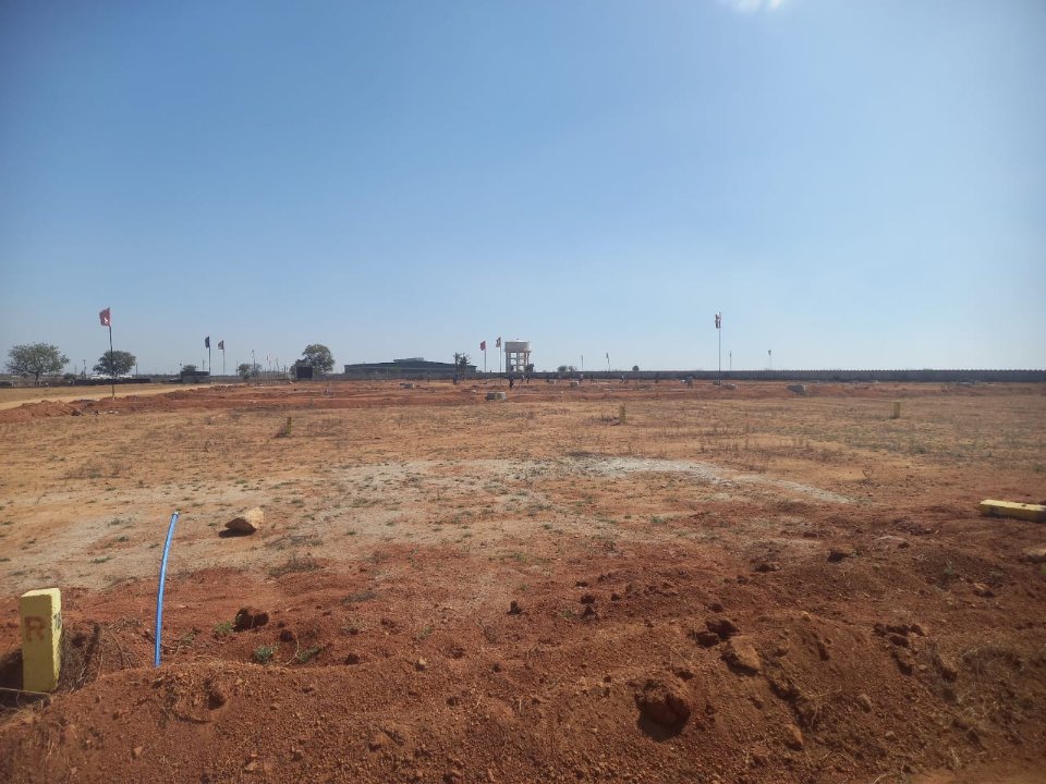 Plot For Sale in Mallampet
