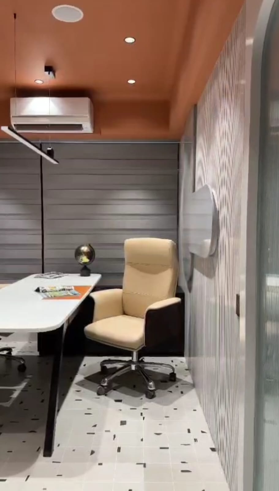 Office Space For Rent in Gala Empire 