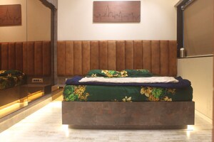 Bedroom in 3 BHK Apartment at Shishira Apartment, Andheri West – for Rent