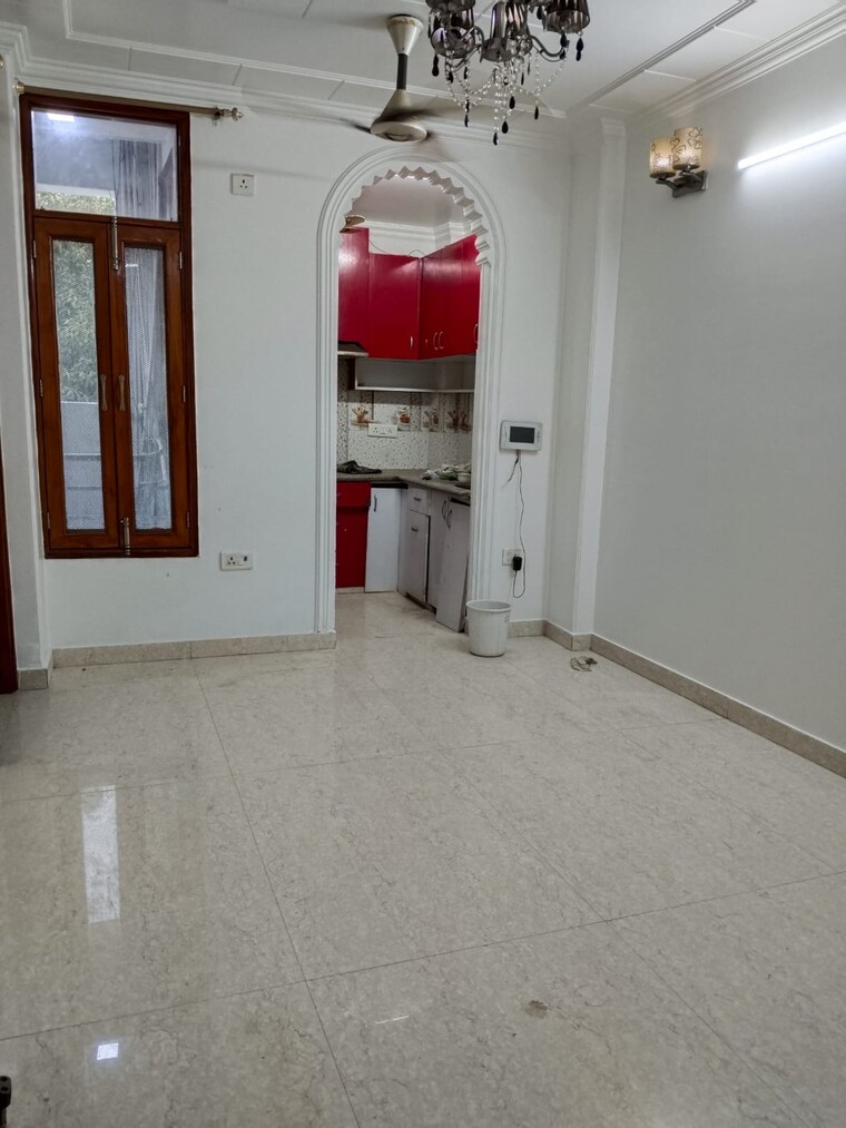 Room, sant nagar 3 Bedroom 1250 Sq.Ft. Builder Floor In Sant Nagar Delhi 9478169