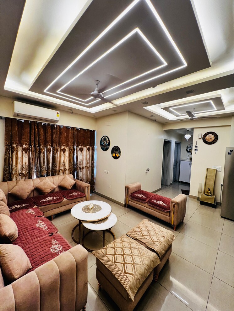 Living Room, sector 16c greater noida 2.5 Bedroom 1235 Sq.Ft. Apartment In Sector 16c Greater Noida Greater Noida 9478088