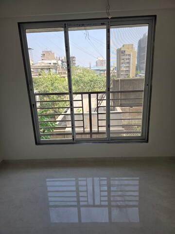 Bedroom in 1 BHK Apartment at Chembur – for Sale