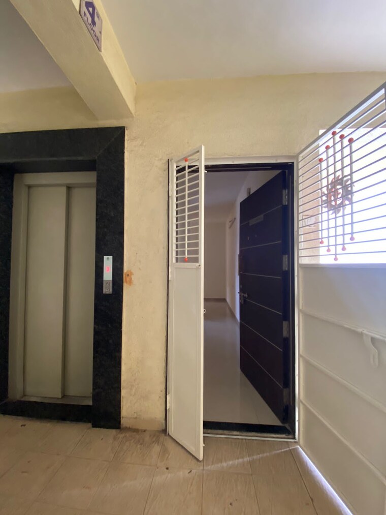 undefined, kothrud 1 Bedroom 600 Sq.Ft. Apartment In Kothrud Pune 9478152